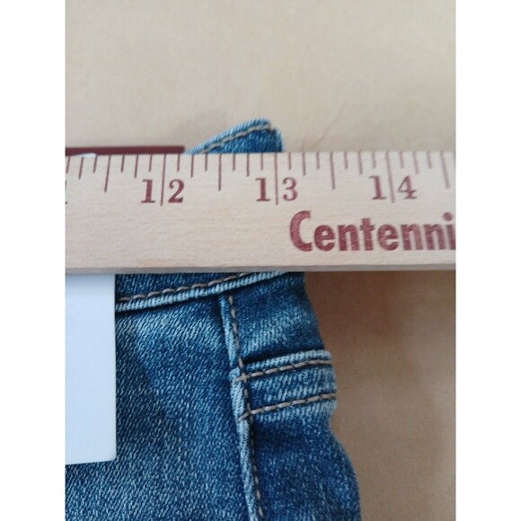 NWT Nature Denim Shorts High Rise Size M Medium Wash Distressed Cutoff - Picture 5 of 6